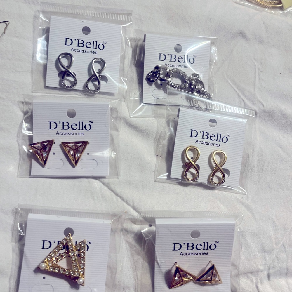 Brand new earrings,